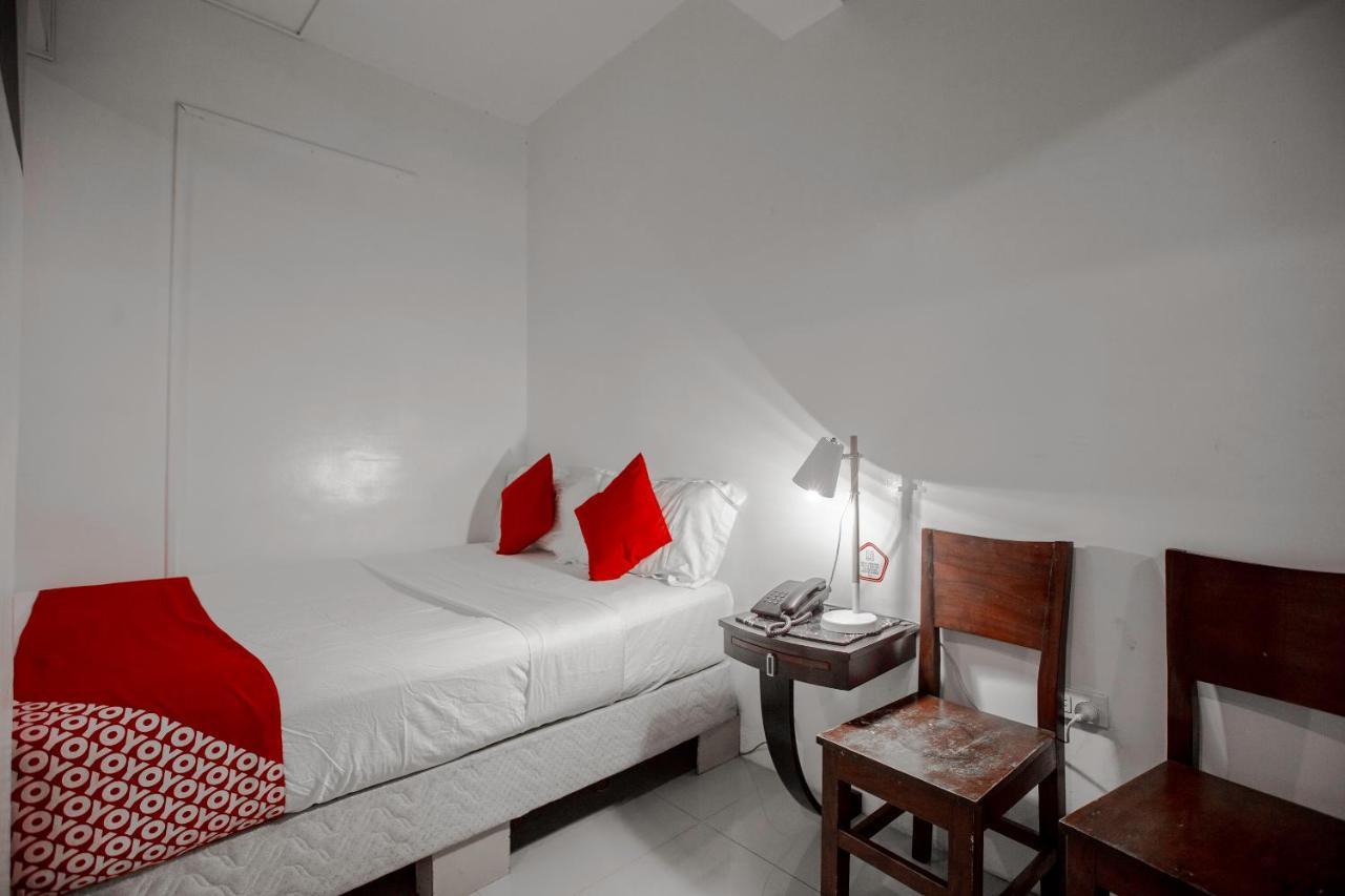 Super Oyo 134 The Bedstation Hotel Mandaluyong Luaran gambar
