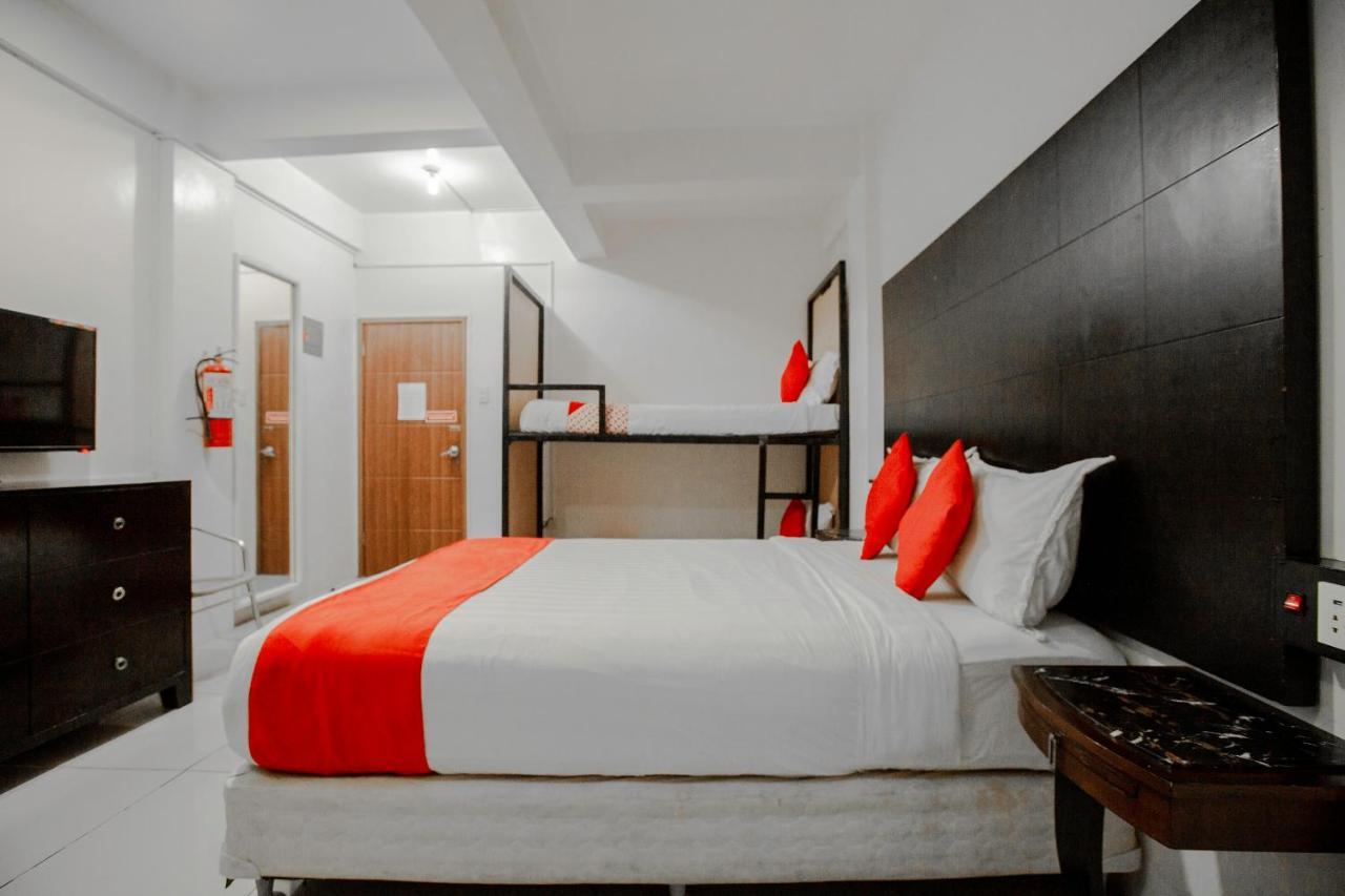 Super Oyo 134 The Bedstation Hotel Mandaluyong Luaran gambar
